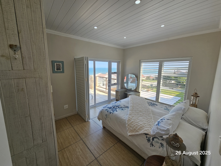 6 Bedroom Property for Sale in Jongensfontein Western Cape